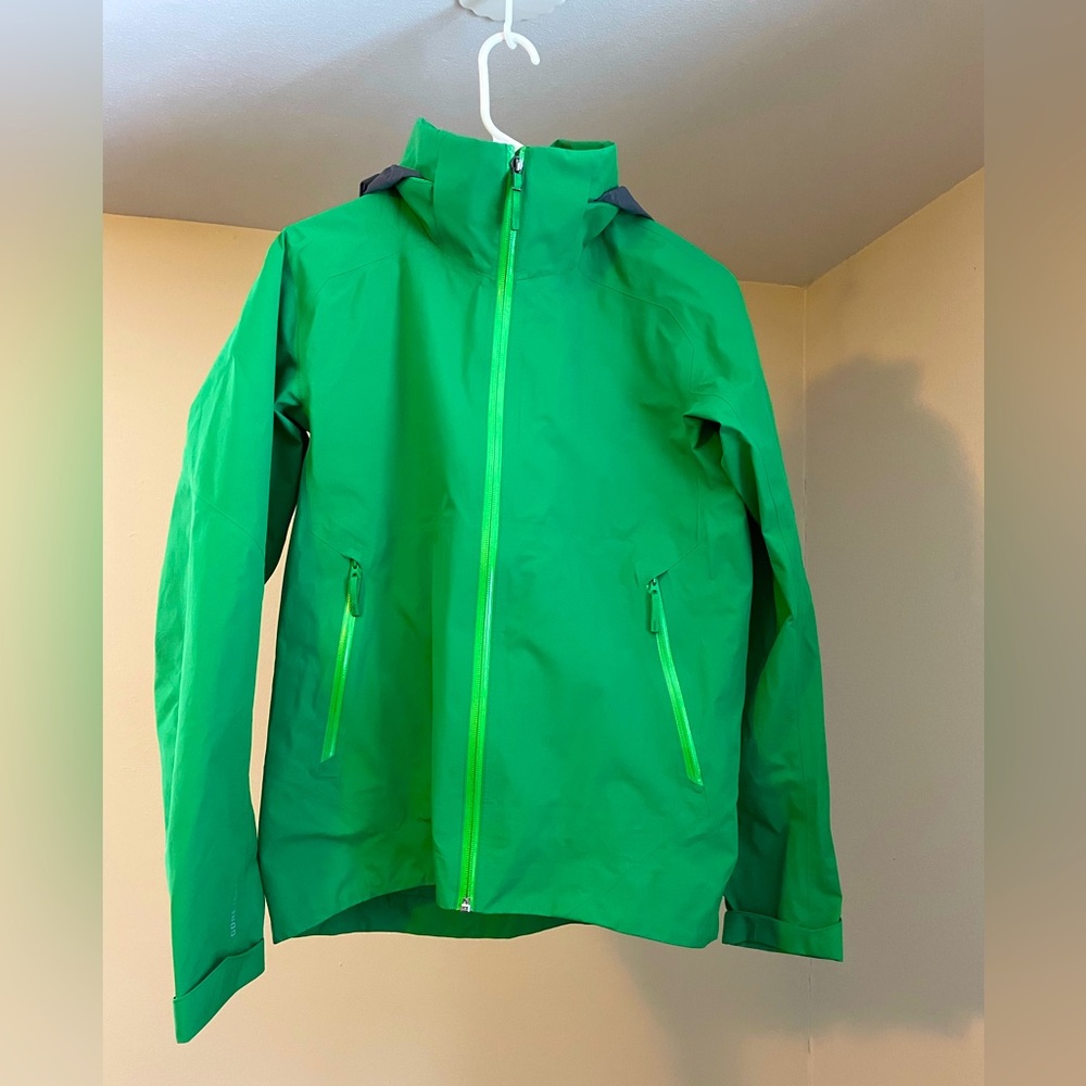 Arc’teryx Green Jacket Shell